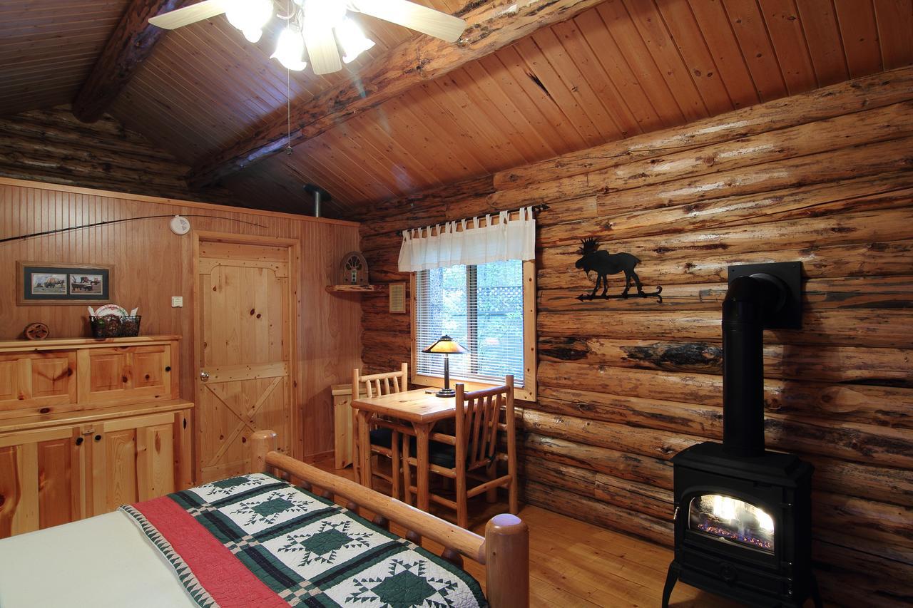 Silverwolf Log Resort 3*